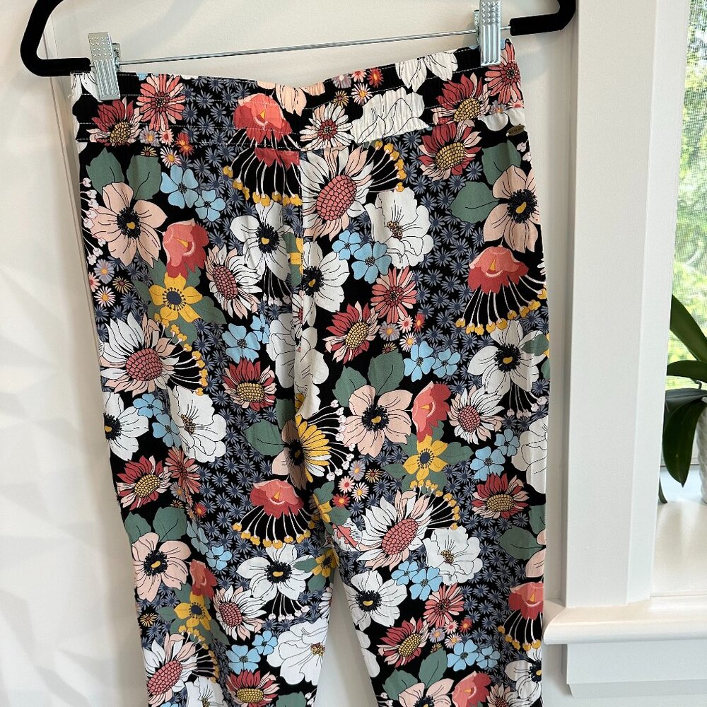 Floral Oneill Capri Pants